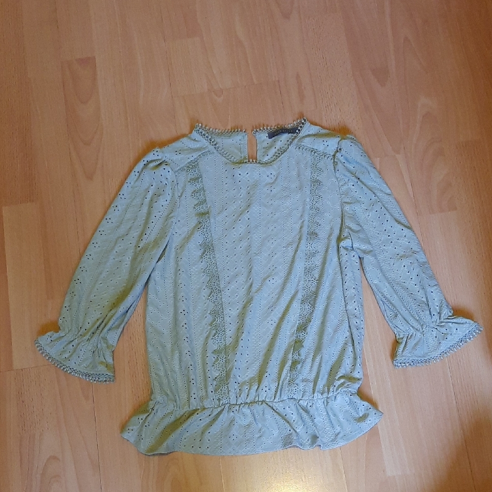 Eyelet Blouse With Ruffled 3/4 Sleeves